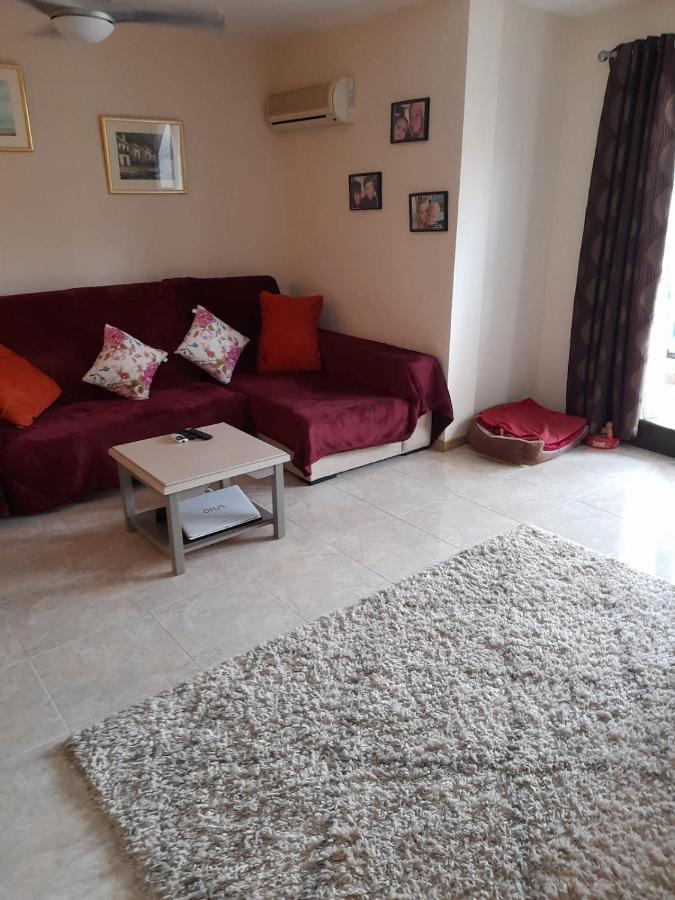 Apartment On The Plaza لقنت المظهر الخارجي الصورة