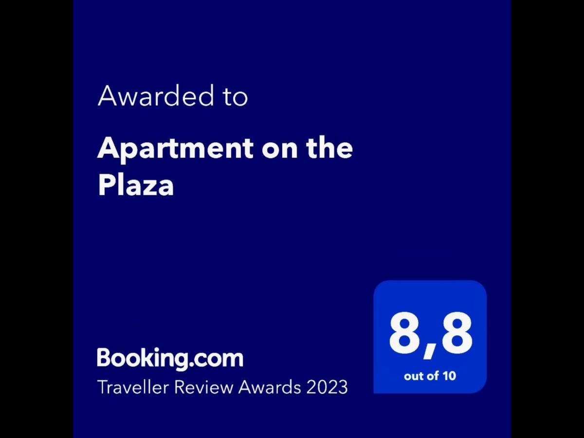 Apartment On The Plaza لقنت المظهر الخارجي الصورة